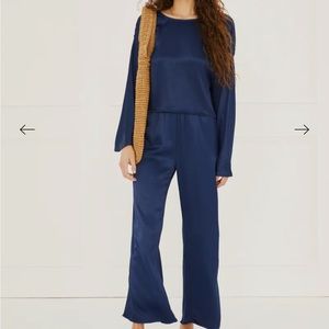 Something Navy silky Set